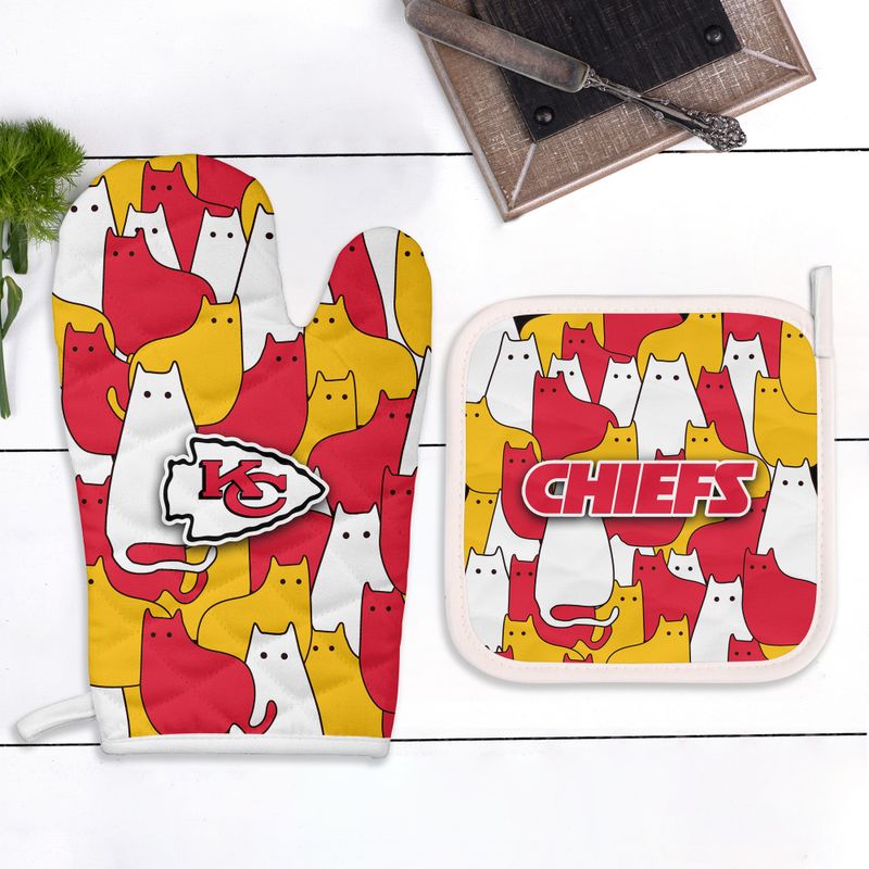 kansas city chiefs cat lover apron oven mitts and pot holder socks new0668101920106 d14sg