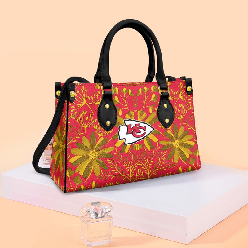 kansas city chiefs flower pattern limited edition fashion lady handbag new04301018619682 176bo