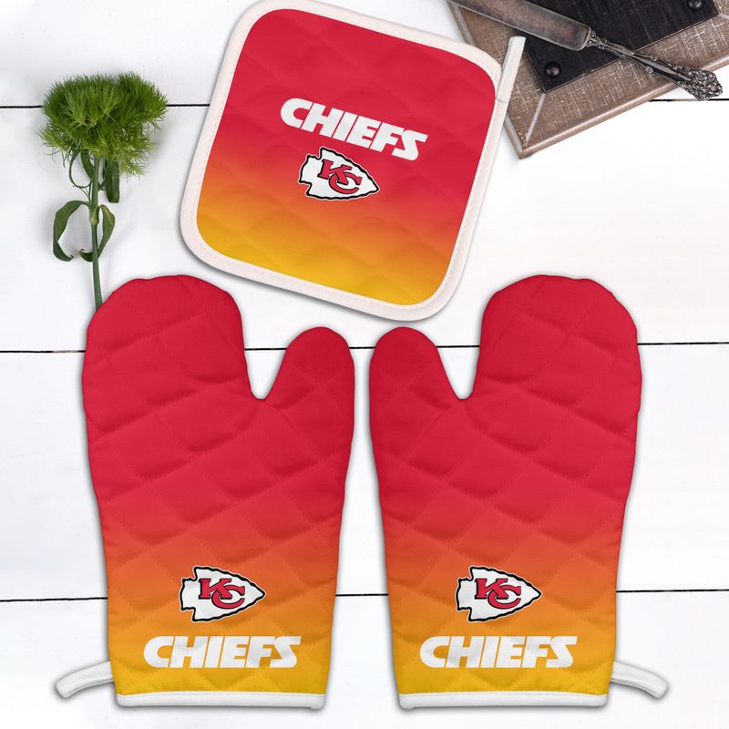 kansas city chiefs oven mitts and pot holder socks new06731015845185 ftp7b