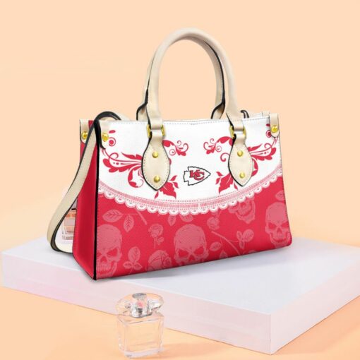Stocktee Kansas City Chiefs Skull and Flower Pattern Limited Edition Fashion Lady Handbag NLA053310 2