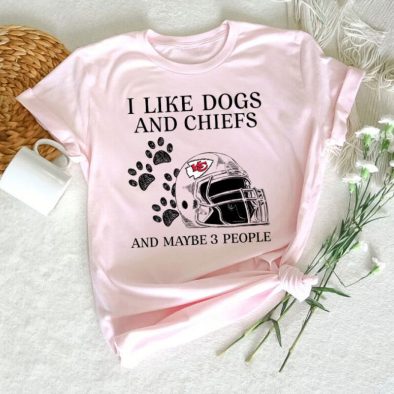 I Like Dogs And Chiefs And Maybe 3 People Kansas City Chiefs 2D T-Shirt pink