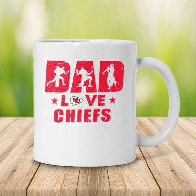 Kansas City Chiefs Dad Love Best Gift For Father's Day Mug left side